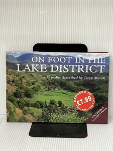 On Foot in the Lake District: Southern and Eastern Fells V.2 David & Charles Marsh, Terry