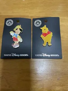 ディズニーピンバッジ　プーさん・ピノキオ