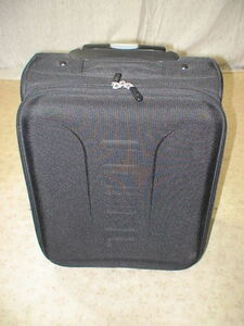1123　FILA　黒　ブラック　 スーツケース　キャリケース　旅行用　ビジネストラベルバック