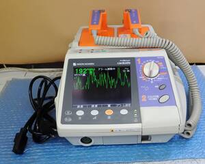 NIHON KOHDEN ActiBiphasic Cardiolife デフィブリレータ TEC-5531 TEC-5500シリーズ カルジオライフ 電源ケーブル付き