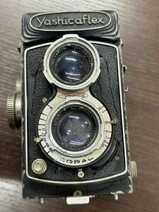 #32921【ヤシカ Yashica flex 80mm F3.5 二眼カメラ】動作未確認 ジャンク 中古品 アンティークカメラ 本体のみ