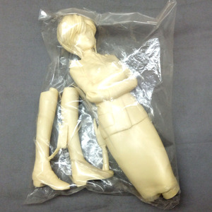 【中古品/袋未開封/未組立】海洋堂　逮捕しちゃうぞ 1/6 小早川美幸　レジンキット