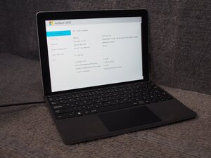 Microsoft Surface Go 1824 64GB Pentiam 4415Y 1.60GHz 4GB OS無し ジャンク D51195