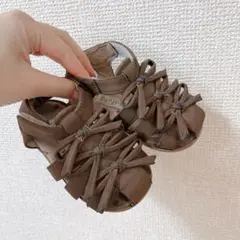 バースデイ 子供靴 リボン 茶色 サンダル futafuta フタフタ 13cm