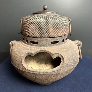 [SX278] 風炉釜 茶釜 鉄釜 丸釜 茶道具 煎茶道具 金属工芸