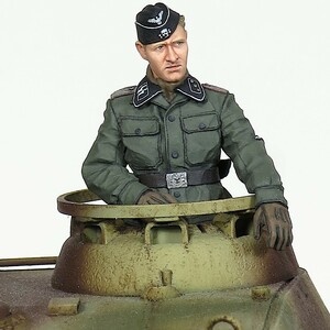 [205] 完成品 1/35 フィギュア WW2 ドイツ軍 ドイツ兵士 戦車兵 パンターG/ティーガーⅡ コマンダー Painted and Built Figure 50mm