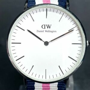 Daniel Wellington ダニエルウェリントン 腕時計 アナログ クオーツ ホワイト文字盤 2針 ナイロンベルト 新品電池交換済み 動作確認済み