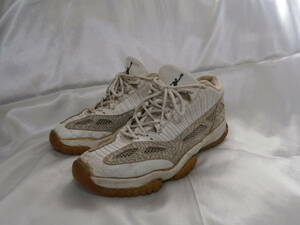 激レア NIKE AIR JORDAN 11 LOW White サイズ：26.5cm USED