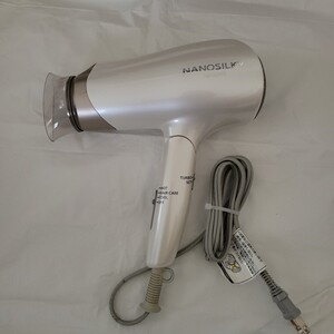 HITACHI 日立 ヘアドライヤー NANOSILKY HD-N700 ホワイト 1200W 50-60Hz ドライヤー 16年製 稼働済