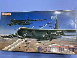 B-52D BUFF　 1/200 ドラゴン 管理番号%R２