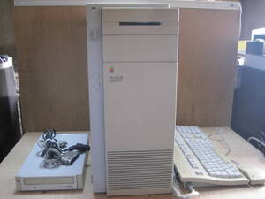 稀少起動可 Macintosh Quadra900 M4200 メモリ 64MB HDD 1GB/RAM Disk 4.9MB/1.44FDD/外付CDドライブ/キーボード/マウス/モニター変換器付