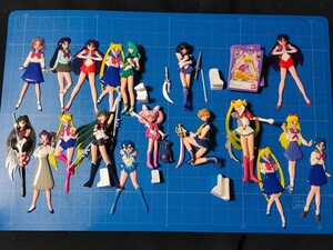 バンダイ HGシリーズ 「セーラームーン」 フィギュア 全6種類コンプリート＆プレート9種類 ダブりあり 当時物