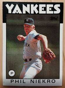 ★PHIL NIEKRO TOPPS 1986 #790 MLB メジャーリーグ 大リーグ フィル ニークロ NEW YORK YANKEES ニューヨーク ヤンキース HOF LEGEND