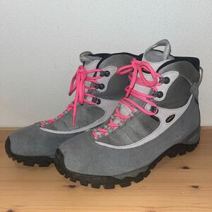 ◆オススメ◆AKU トレッキングシューズ GORE-TEX vibramソール使用　サイズUS10（28.0）