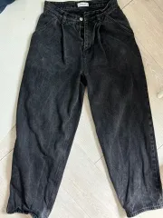 【雷市場（ポンジャン）商品韓国直送】 REETKEEM tuck black jeans