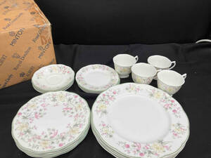 ROYAL DOULTON / CHLOE /20PTECE SET