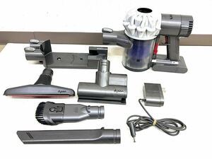 ジャンク品【011】Dyson ダイソン　掃除機　中古品　ハンドクリーナー V6 付属品 ダイソン コードレス クリーナーdyson DC62