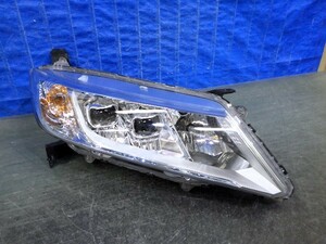 6210　グレイス　ハイブリッド　GM4　GM5　前期　右ライト　LED　コンピューター付　W1876　90　美品