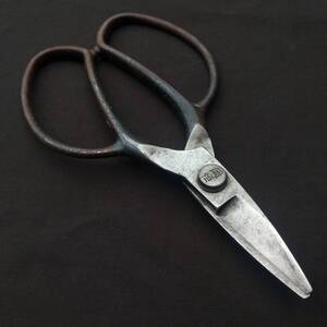 剪定鋏 大久保鋏 岡恒 全長約205㎜ 植木鋏 花切鋏 造園用工具 日本製 Japanese pruning shears　【5077】【b】