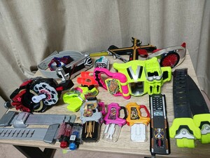 ★★ 仮面ライダー 変身ベルト 武器 エグゼイド他 部品 おもちゃ まとめ！ (*^^*)