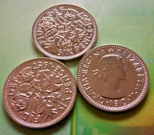 エリザベス女王のイギリス 1957年 ラッキー6ペンス 3枚セット 英国コイン 美品 シックスペンス本物