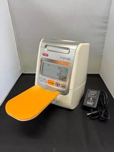 ●オムロン・OMRON・自動血圧計・HEM-1020・スポットアーム・デジタル自動血圧計・上腕式・メモリ90回×2