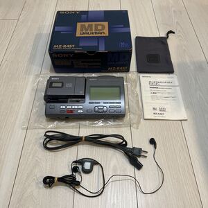 【美品】 SONY MDウォークマン　MZ-R4ST ポータブルMDレコーダー WALKMAN ソニー ウォークマン