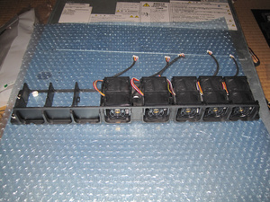 NECのサーバーExpress5800/R120d-1M用FANユニット一式