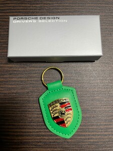 PORSCHEポルシェキーホルダー 緑