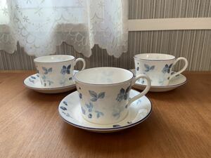 【美品】WEDGWOOD STRAWBERRY BLUE ストロベリーブルー カップ&ソーサー 3客セット まとめて