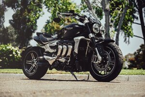 BT MOTO 社製 ECU書き換えソフトウエア TRIUMPH ROCKET 3 2300 / 2500 2014～2023 年式