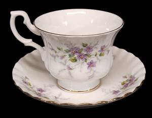 KYM916 ROYAL ALBERT ロイヤルアルバート　 カップ＆ソーサー 