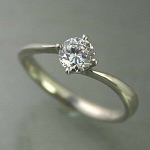 婚約指輪 安い ダイヤモンド リング 0.5カラット プラチナ 鑑定書付 0.555ct Fカラー　IFクラス 3EXカット H&C CGL