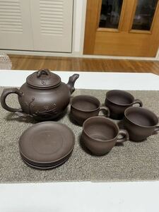 中国宜興 紫砂 梅紋茶壺 在銘刻印あり 唐物 美術 骨董品 煎茶道具 朱泥 急須