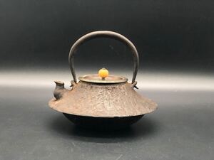 煎茶道具 時代物 小振 鉄瓶 釜師 龍文堂造 古作 玉摘 在銘 600ml