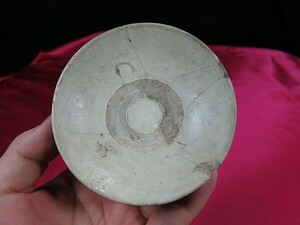 B　宋白磁平盃　宋時代　遺跡発掘品　中国　磁器