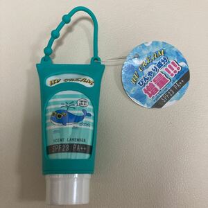 カバー付ひんやりUVクリーム30gクジラSPF23 PA++☆チャームクリーム日本製ラベンダーの香り フェイスボディ用べたつかないUVクリーム