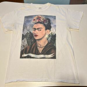 フリーダ カーロ 肖像画 アート 半袖Tシャツ サイズM GILDAN