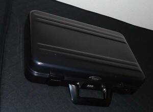 黒 ゼロハリバートン ZERO アタッシュケース ブラック アルミ スーツケース ビジネスバッグ カバン 鞄 USA キャリー ジュラルミン