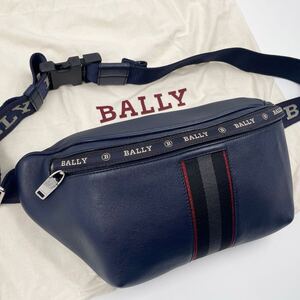 【現行モデル! 極美品！斜め掛け】BALLY バリー ボディバッグ スリング ショルダー トレスポ ロゴ レザー 本革 メンズ ビジネス ネイビー