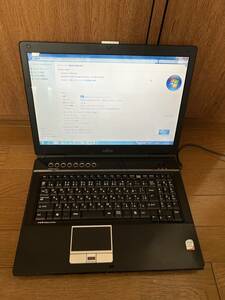 富士通/Core2Duo/P8400/メモリ2GB/容量80GB/Windows7（FMVNFB70BC）