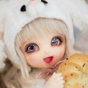 球体関節人形 本体+眼球+メイクアップ済 BJD 1/8 カスタムドール 女の子 かわいい A027