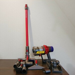 Dyson cyclone V10 Fluffy+ SV12 ダイソン コードレスクリーナー スティック掃除機　Y1011