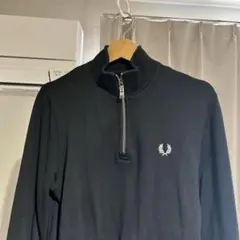 FRED PERRY ハーフジップスウェット