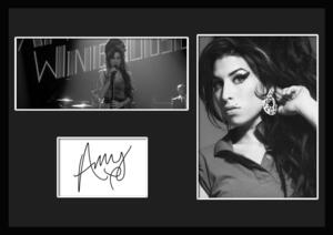 10種類!Amy Winehouse/エイミー・ワインハウス/サインプリント&証明書付きフレーム/BW/モノクロ/ディスプレイ (10-3W)