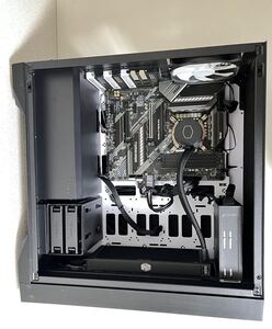 自制BTO ANTEC ケース MSI MAG Z490 TOMAHAWK マザーボード 最新BIOS 第10、11世代対応 動作検証済 650玄人志向w電源、水冷FAN付き●f40