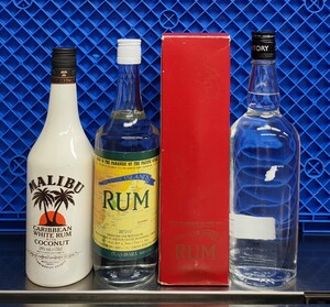 RUM・ウオッカ3本セット MALIBU 700ml 24%/BONIN ISLANDS 720ml 40%/SUNTORY ウオッカ 100プルーフ ★ラベル剥がれ！ 未開栓 3643g