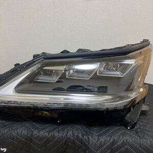 レクサス　ヘッドライト　KOITO 60-224　81185-60L01　　使用可能ですが部品取りか修理前提