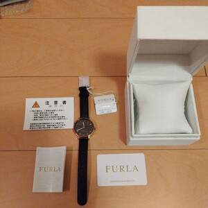 フルラ　腕時計　黒　ブラック　革ベルト　FURLA テスト電池　レディース腕時計　参考価格　22,000円