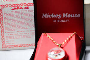 即決　BRADLEY　ミッキーマウス　手巻ペンダント時計　　ブラッドレイ　ディズニー